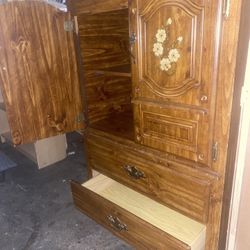 dresser