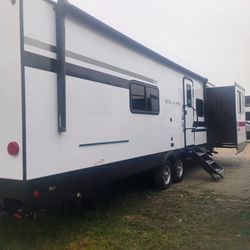 2025 Palomino Solaire 3300FLS Travel Trailer 