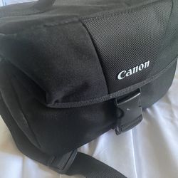 Canon -Camera 