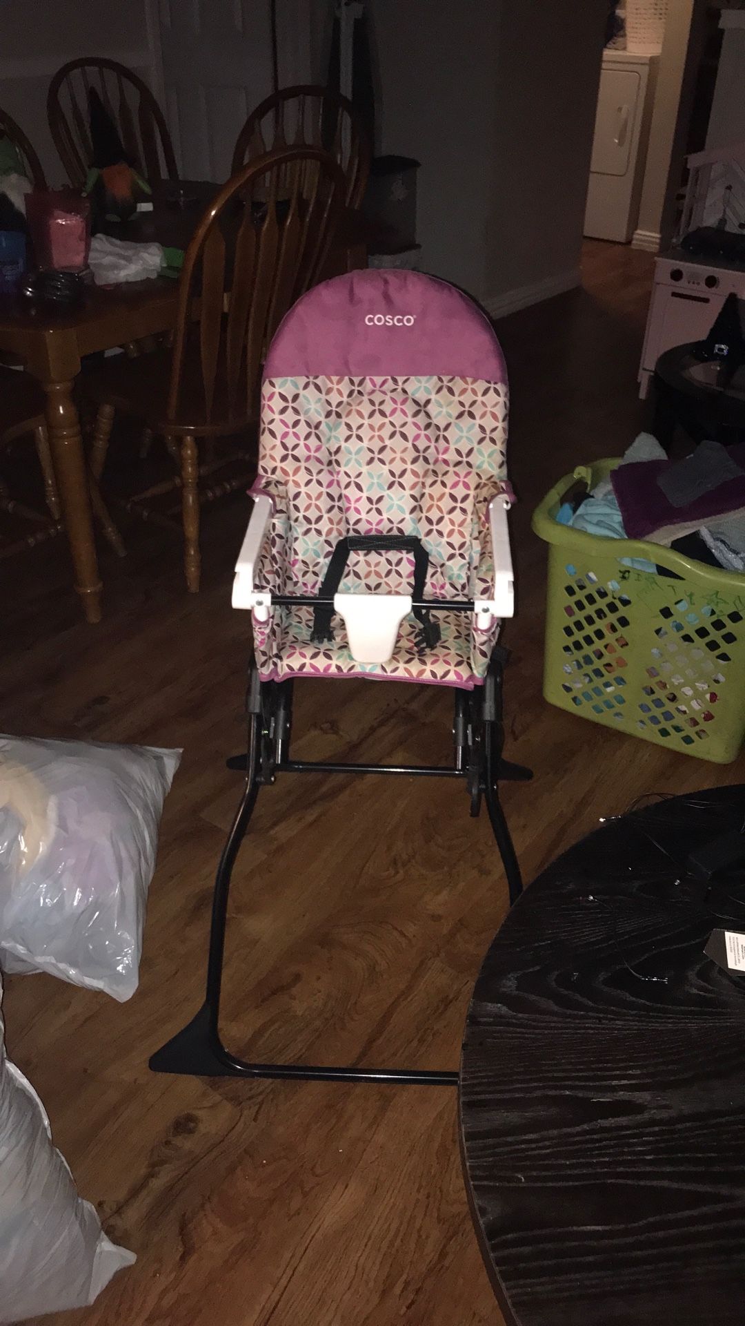 Cosco Brand new Girls Highchair !!