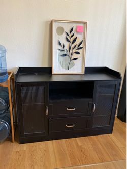 Dry bar / dining storage with lights.