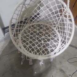 Hanging Chair 