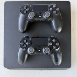 PlayStation 4 - 1 TB (With games)