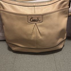  Coach Shoulder Bag 