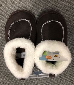 Baby shoes size 18-24 months...!!