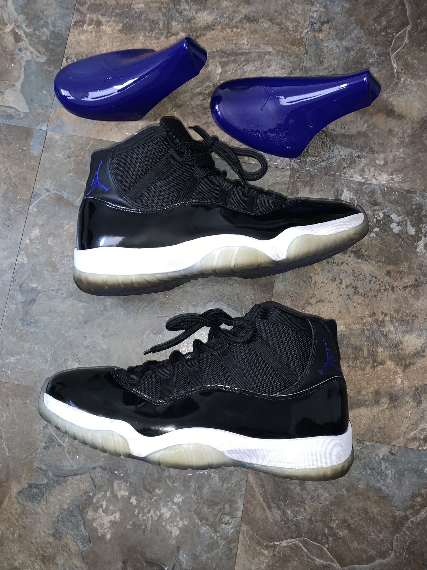 Jordan 11 SpaceJam 2016 Size 12