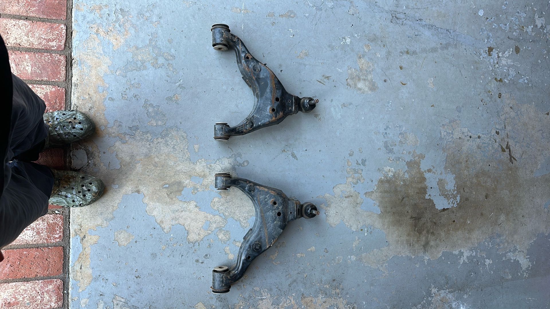 Tacoma Lower Control Arms 16-23