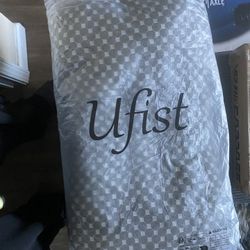 U-fist (2 Set Neck Pillows)