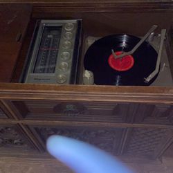 Vintage Magnavox Stere Astro Sonic High Fidelity Stereo Record player