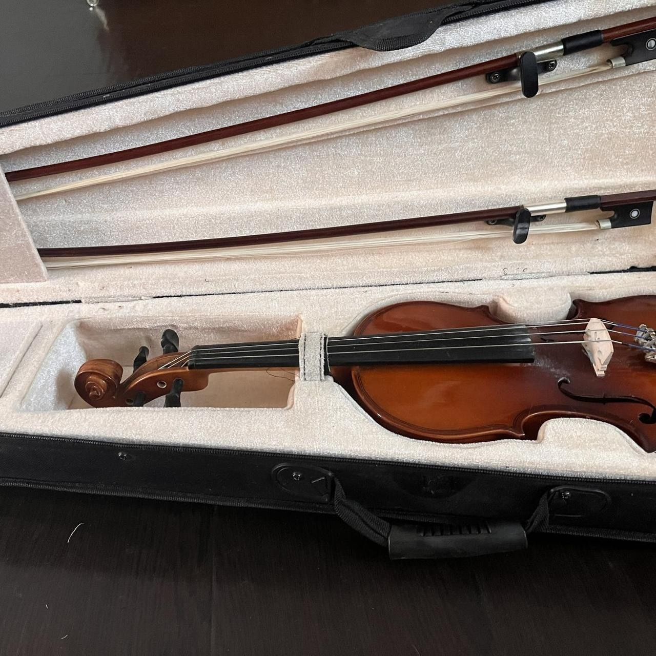 Good condition size 3/4 -4/4 violin