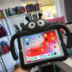 $125. Air Ipad Ipad Case Charger Included  Disney Plus Youtube Roblox Game Facebook Messenger Tixtox Juegos Redes Sociales 