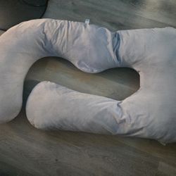 Body Pillow / Pregnancy Pillow