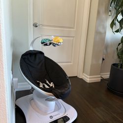 Baby Swing 4Moms Mamaroo