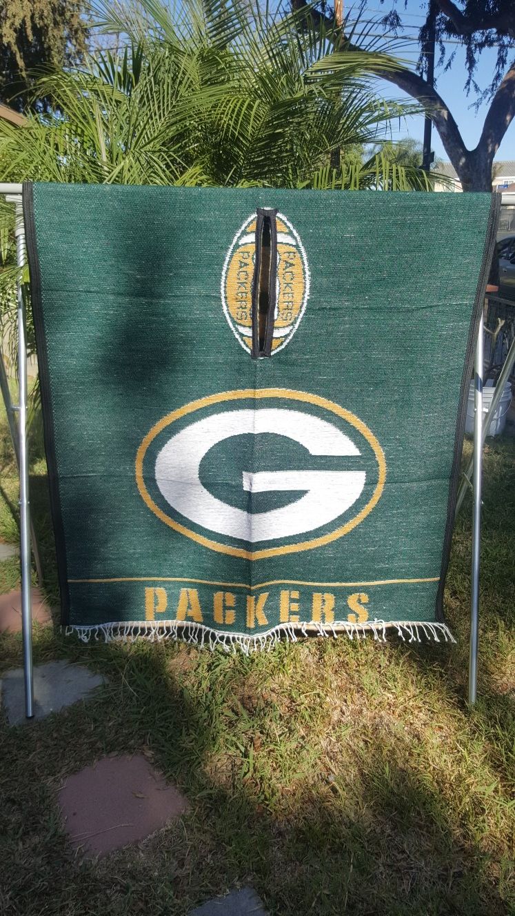 Green Bay Packers football poncho gaban thick like a blanket