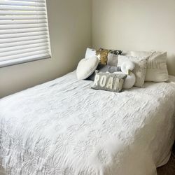 Full Mattress by Tuft & Needle 