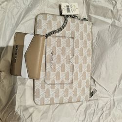 Michael Kors Wristlet With Wallet