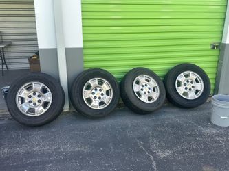 2013 Chevrolet Silverado tires