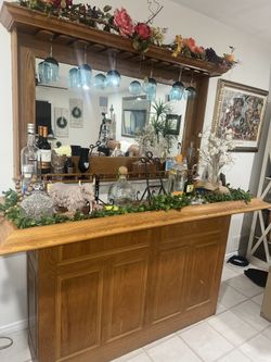 Bar/ Wood bar
