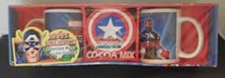 CAPTAIN AMERICA COLLECTORS CUPS IN PACKAGE