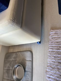 White Ottoman Blankets, And Space Saver With Wheels