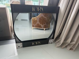Round mirror new