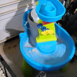 Step 2 Water Table Kids Summer Activity 
