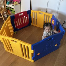 Play Pen /corral 