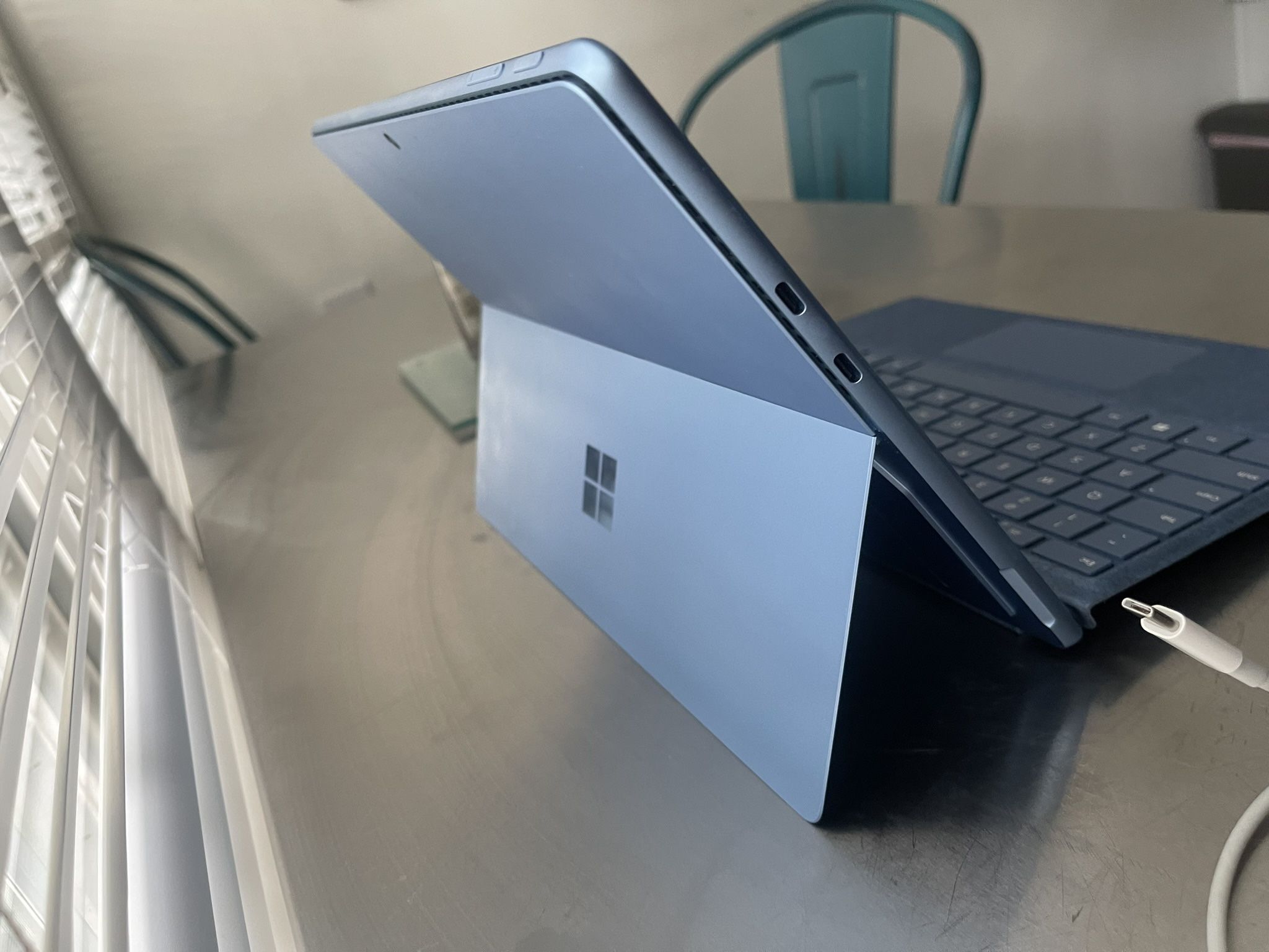 Microsoft Surface Pro 9, 13" 16GB RAM, 256GB