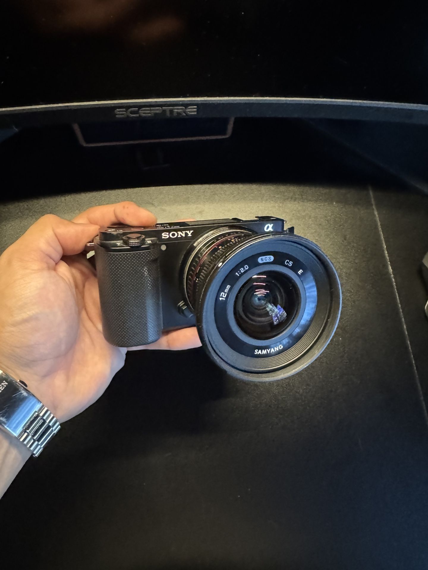 SONY ZVE-10 CAMERA