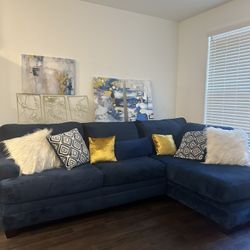 Blue Velvet Couch With Pillows