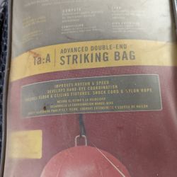 Everlast Striking Bag
