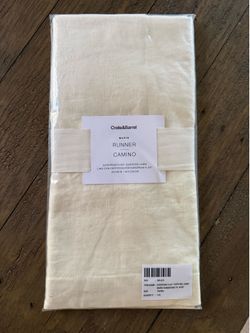 Crate & Barrel - Marin 90" Arctic Ivory EUROPEAN FLAX ™-Certified Linen Table Runner