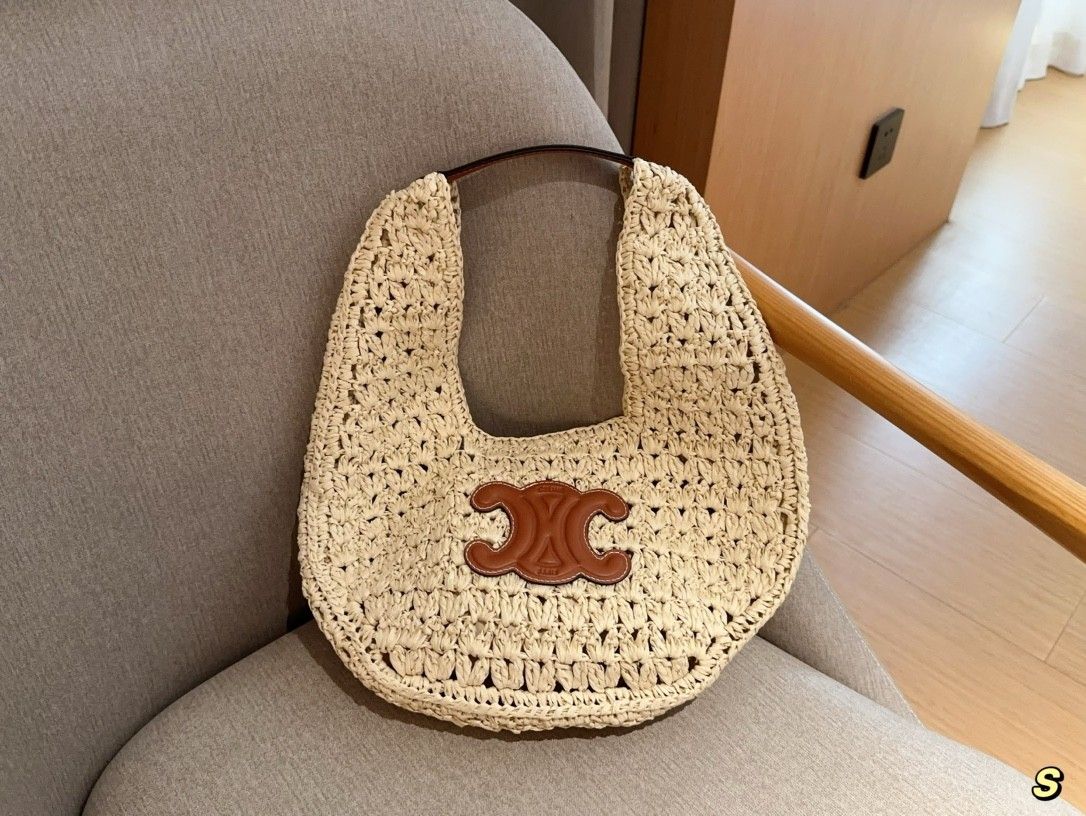 🌷 Brand new unused straw bag