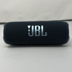 JBL Flip 6 Blue Speaker
