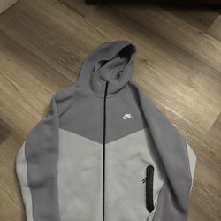 Brand new Nike tech size- 2X