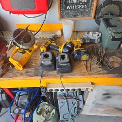 De Walt 14.4 volt drills and saw 