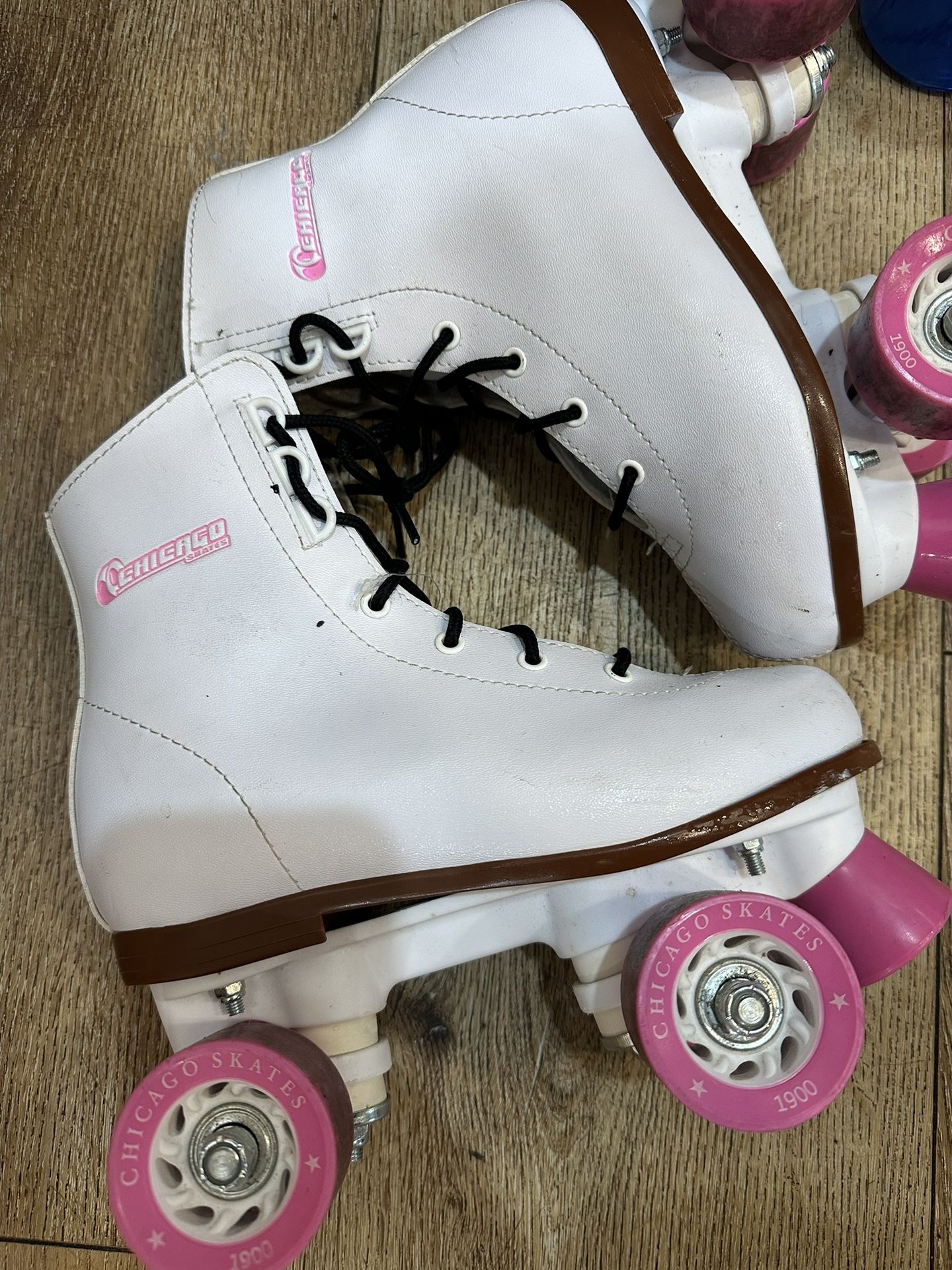 Chicago Girls Quad Roller Blades 