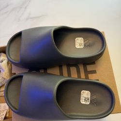 YZY SLIDES
