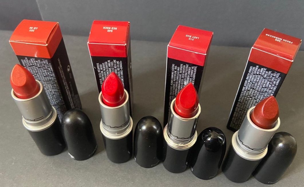 Brand New MAC Lipsticks only 10$ 