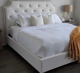 Queen bed with mattress