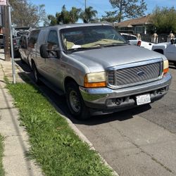 2000 Ford Excursión 2WD V10