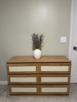 Modern 6-Drawer Dresser – Like New