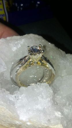 I have a n Engagement or wedding ring set