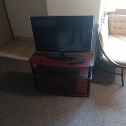 32" With Stand 