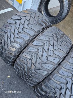 Only 3 Used tires Lt33x12.50r20 Toyo MT Open Country 350.00