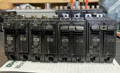 GE Circuit Breaker 30A / 2 Phase