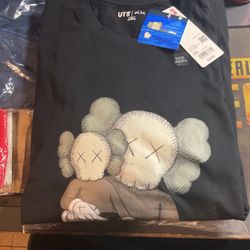 Kaws X Uniqlo Shirt Size XXL Brand New 