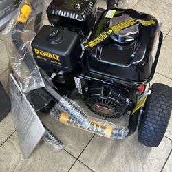 Dewalt 3600 psi Honda machine pressure washer