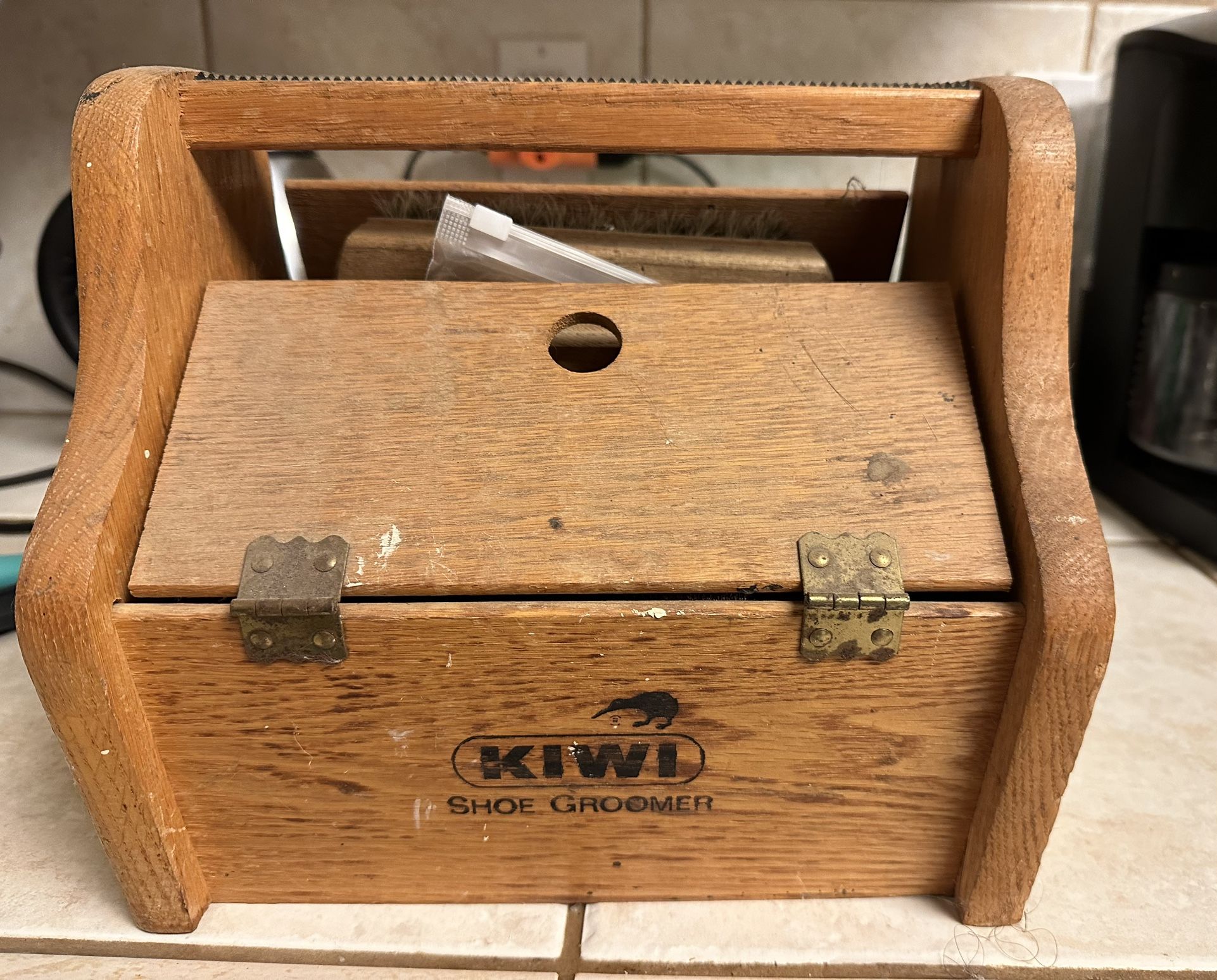 Vintage Kiwi Shoeshine Box $18