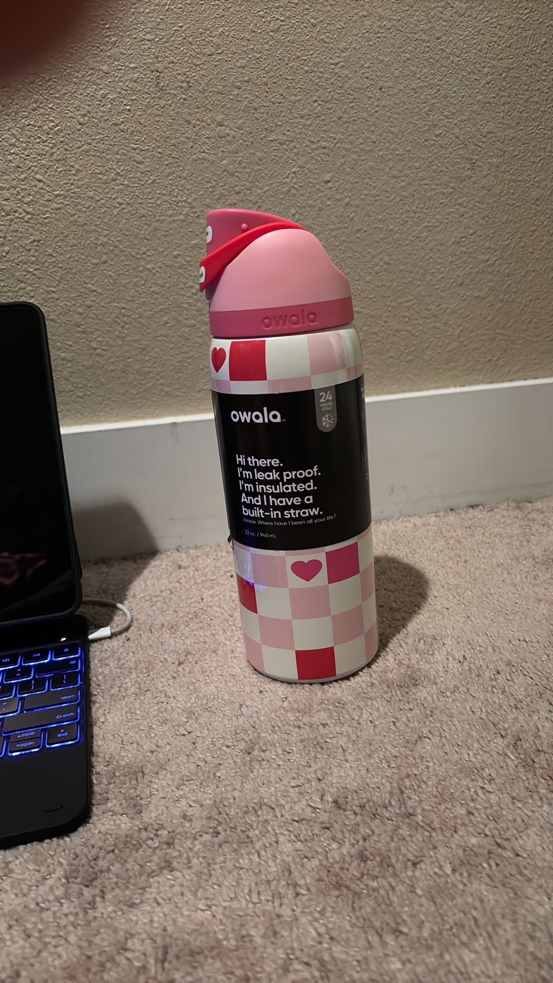 Owala Limited Edition Check Me Out Valentine’s Day  32oz